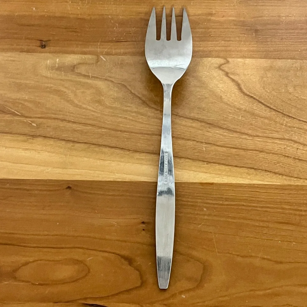 Vintage Stainless Steel Korea Rose Floral Pattern Serving Fork 9 Inch‎ Flatware